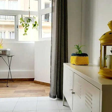 Yolo House - Apartament *