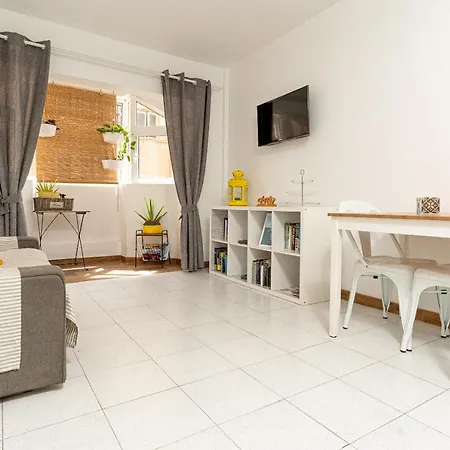 Apartamento Yolo House - *